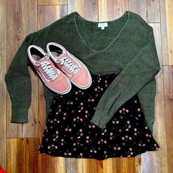 Hollister Dresses & Skirts - Hollister Ultra High Rise Mini Skirt Size XS